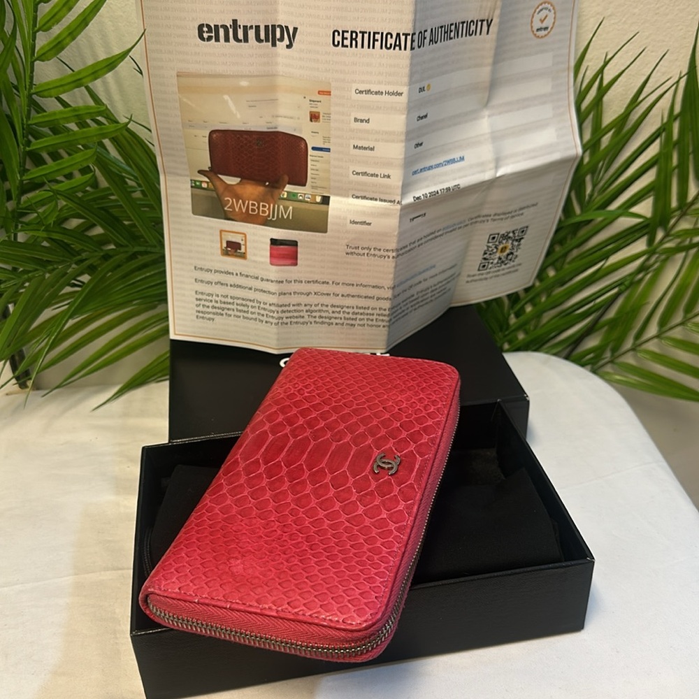 Authentic Chanel Python Leather Zip Wallet.Very G… - image 7